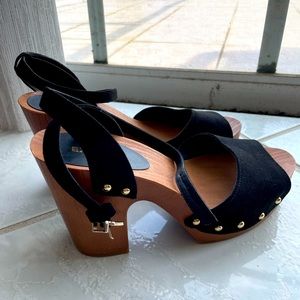 Express chunky heels